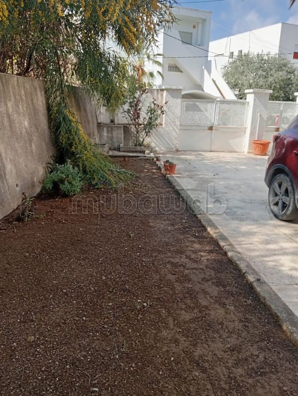 Location menzah6 rez de chaussée villa s2 jardin