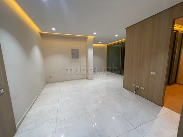 استوديو عالي الجودة مع خارجي