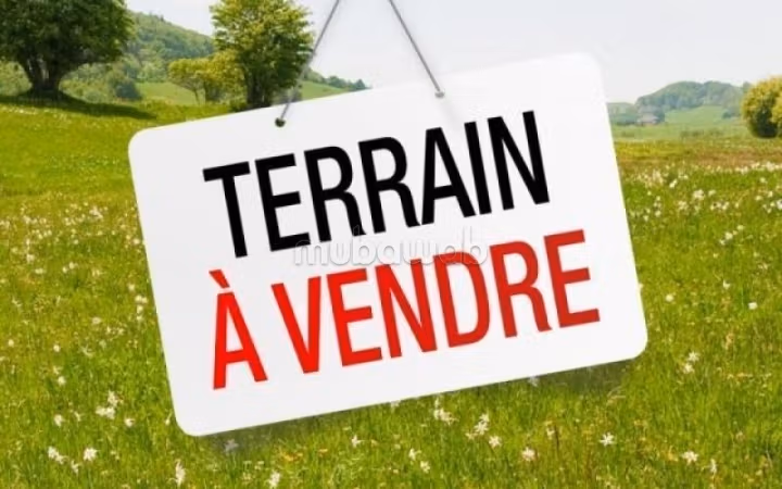 Terrain habitation ind. En vente