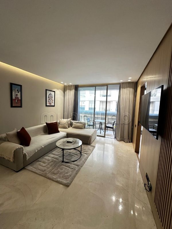 Luxury Furnished Studio – 57 m²