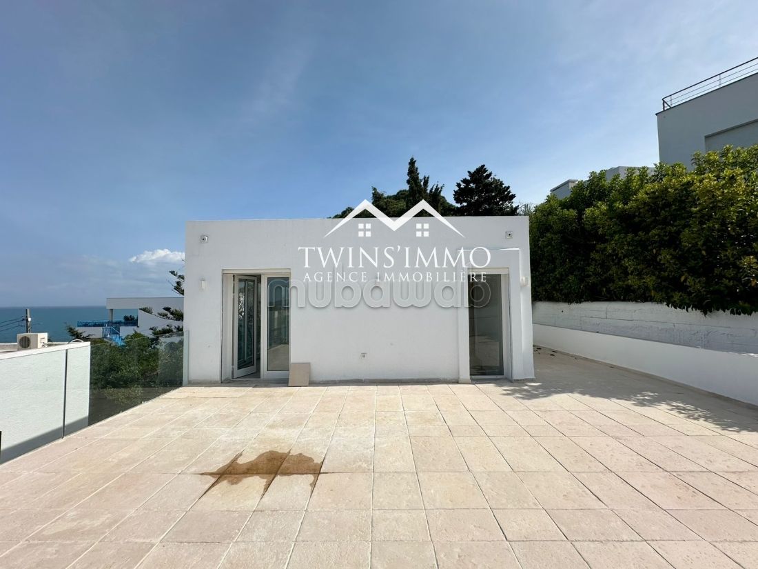 Duplex S3 with sea view in La Marsa