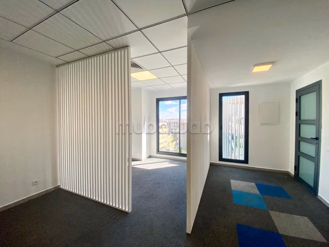 Plateau de bureau 101m2 
ANFA PARK