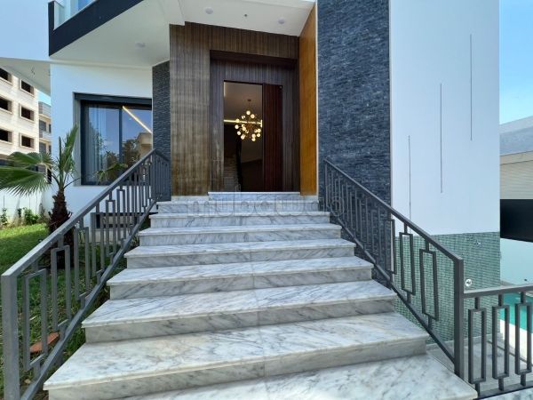 Villa de luxe à vendre à Tanger – Tanja Balia