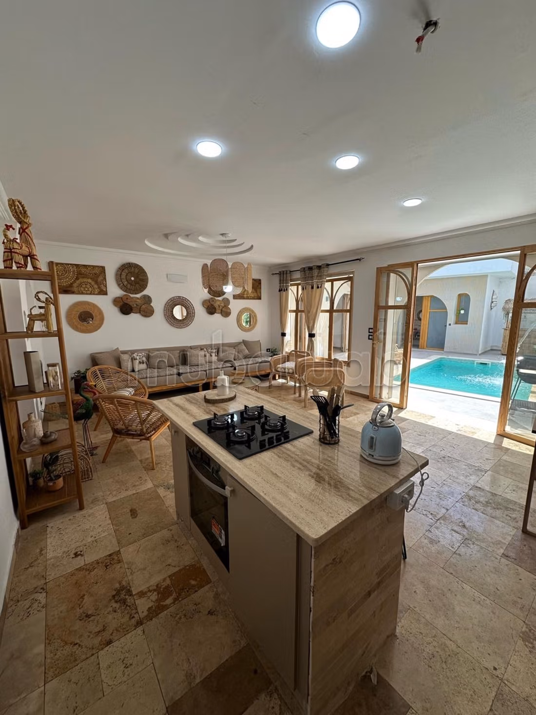 Villa de luxe meublée à vendre – Kélibia