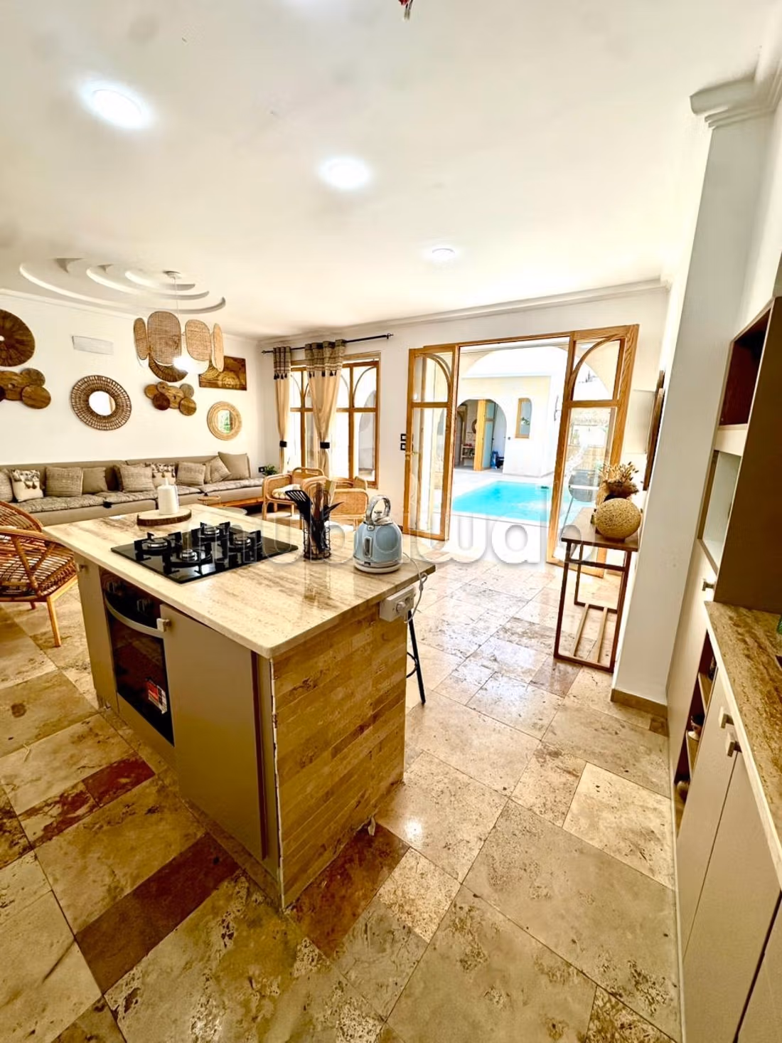 Villa de luxe meublée à vendre – Kélibia