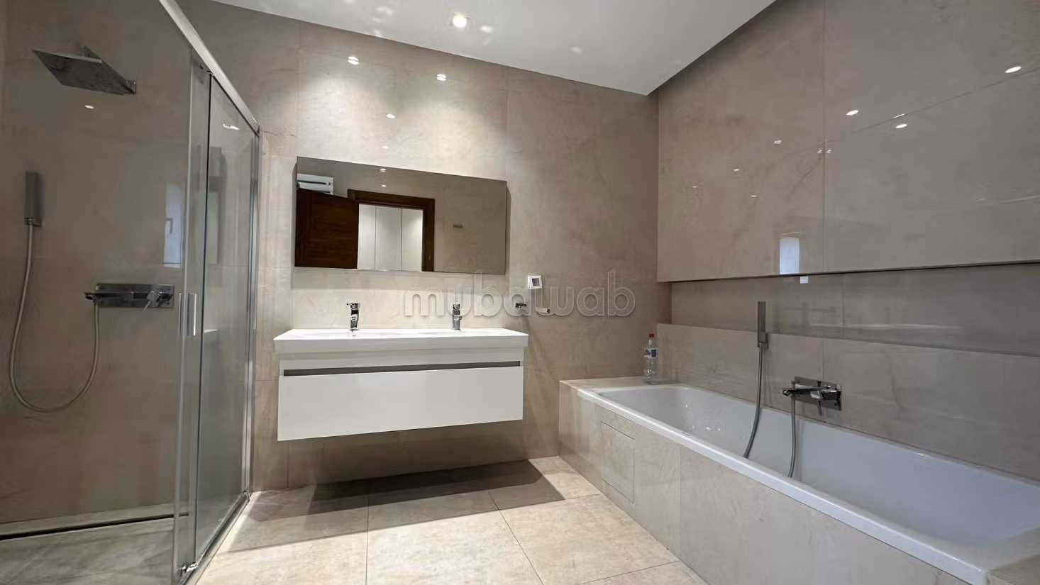 In affitto piano terra villa S3 a Mutuelleville