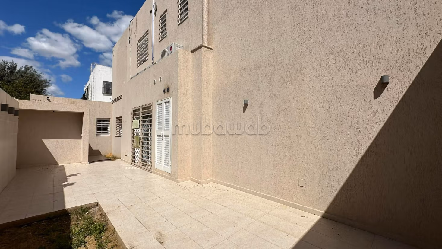 In affitto piano terra villa S3 a Mutuelleville