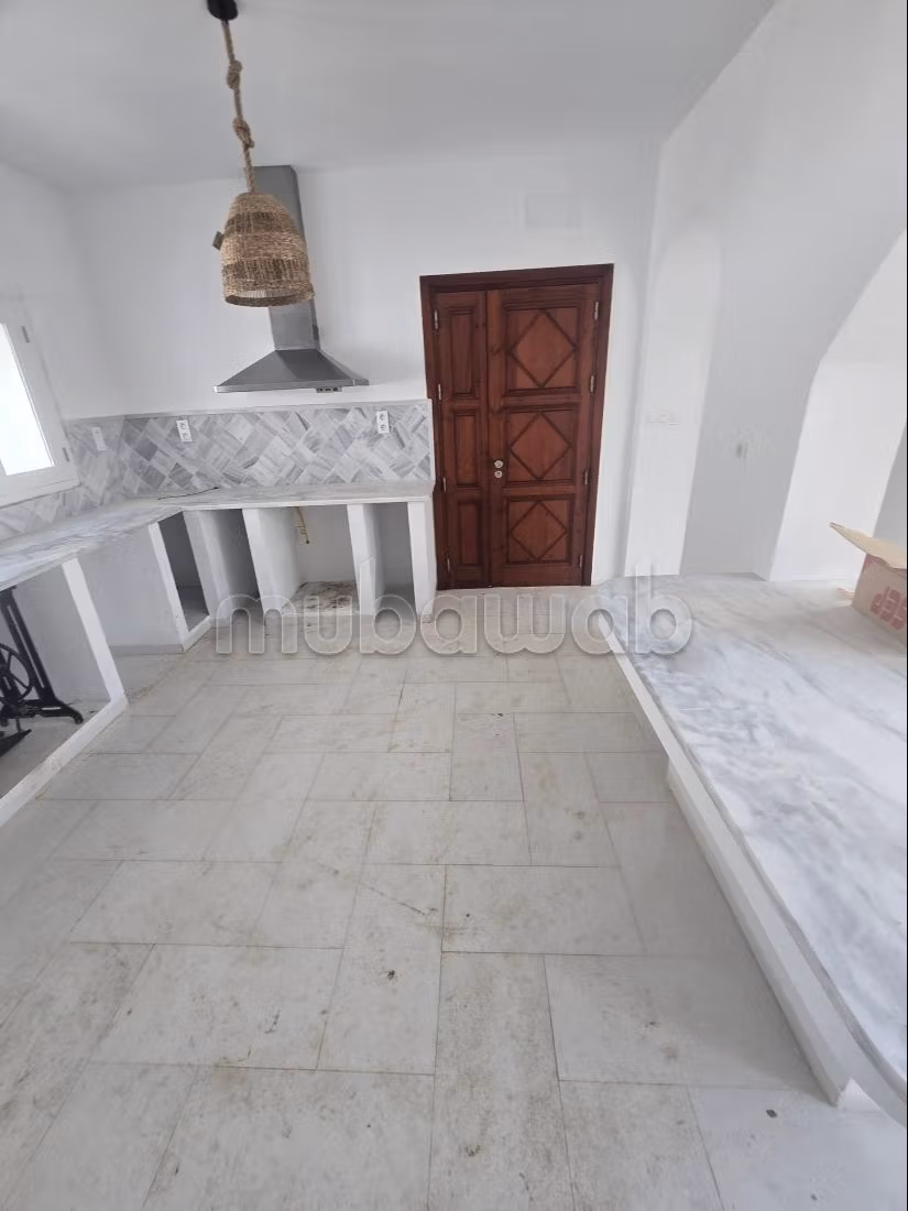 Contemporary style villa for rent in Gammarth