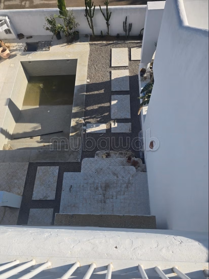Contemporary style villa for rent in Gammarth
