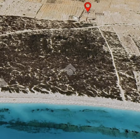 Terrain habitation ind. En vente