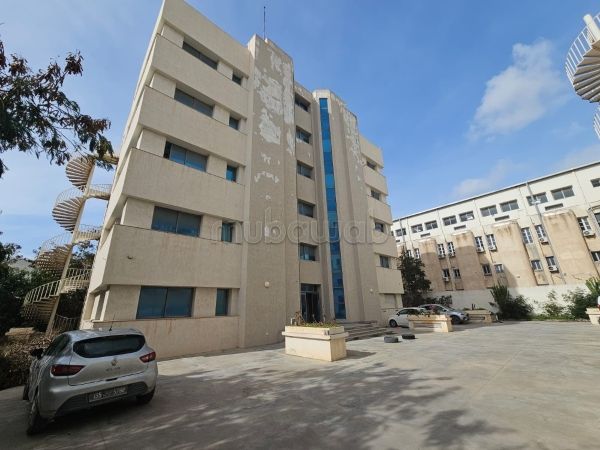 Immeuble bureautique à louer charguia 2