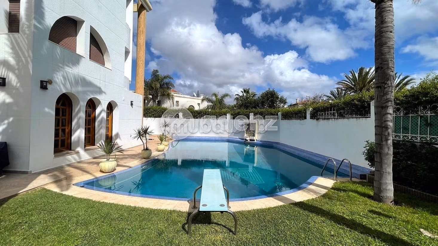 Villa in vendita di 1.214 m², 5 camere California Casablanca