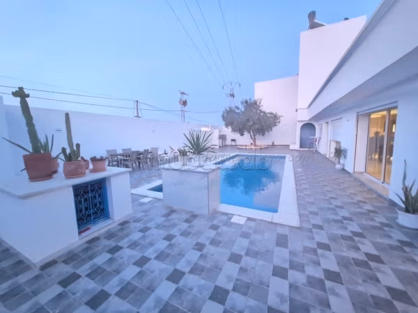 Affitto annuale villa S3 con piscina a Houmtsouk