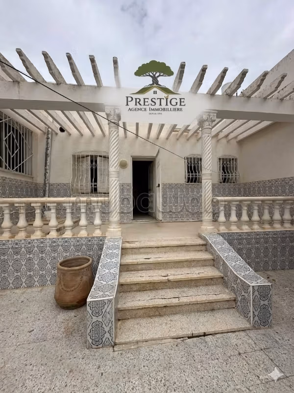 Villa S4 in Vendita a Hay Riadh