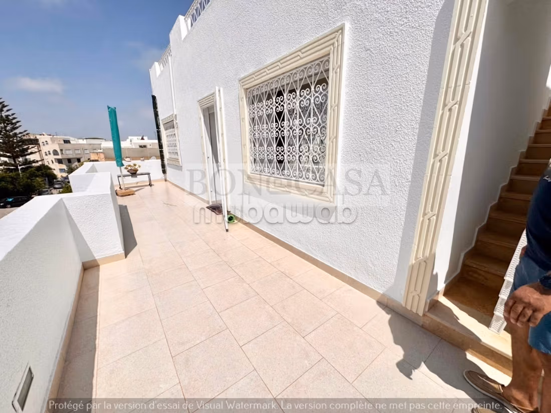 Duplex S3 arredato con terrazza in affitto nel cuore di Sidi Bousaid