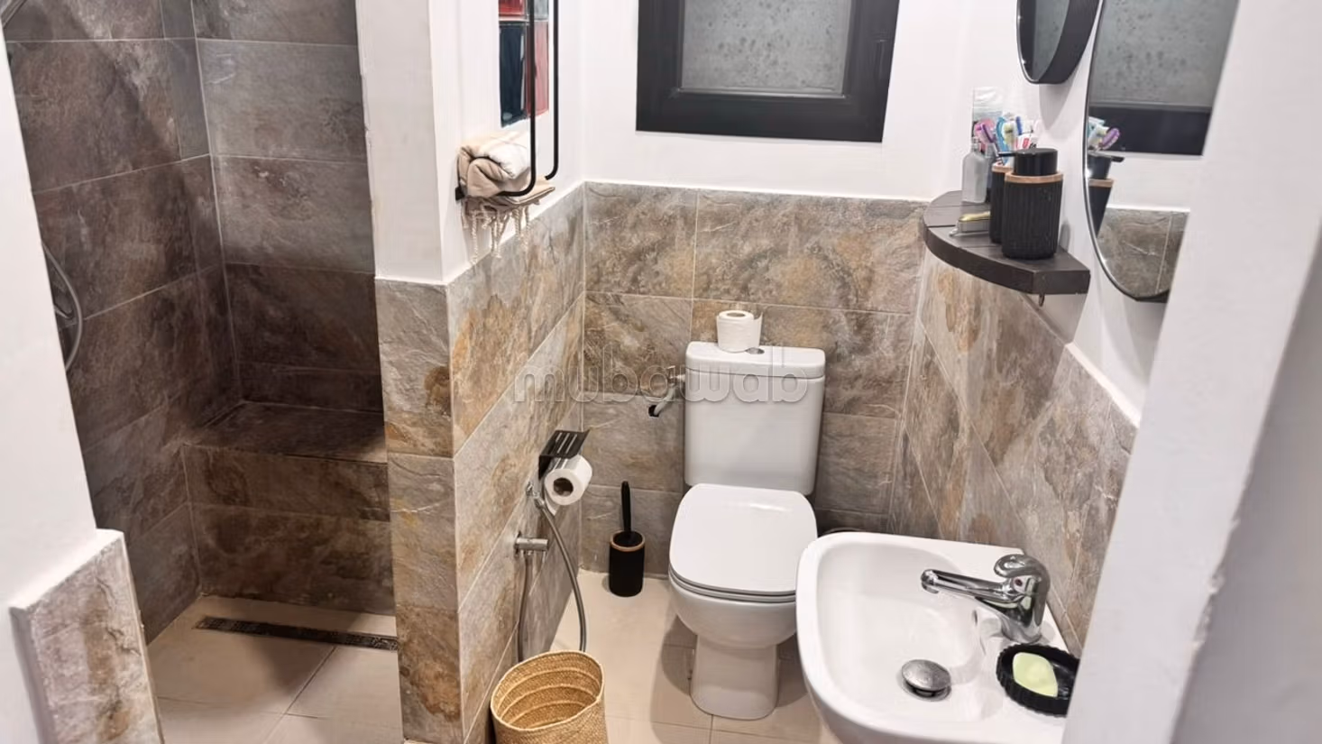 Guesthouse project for sale