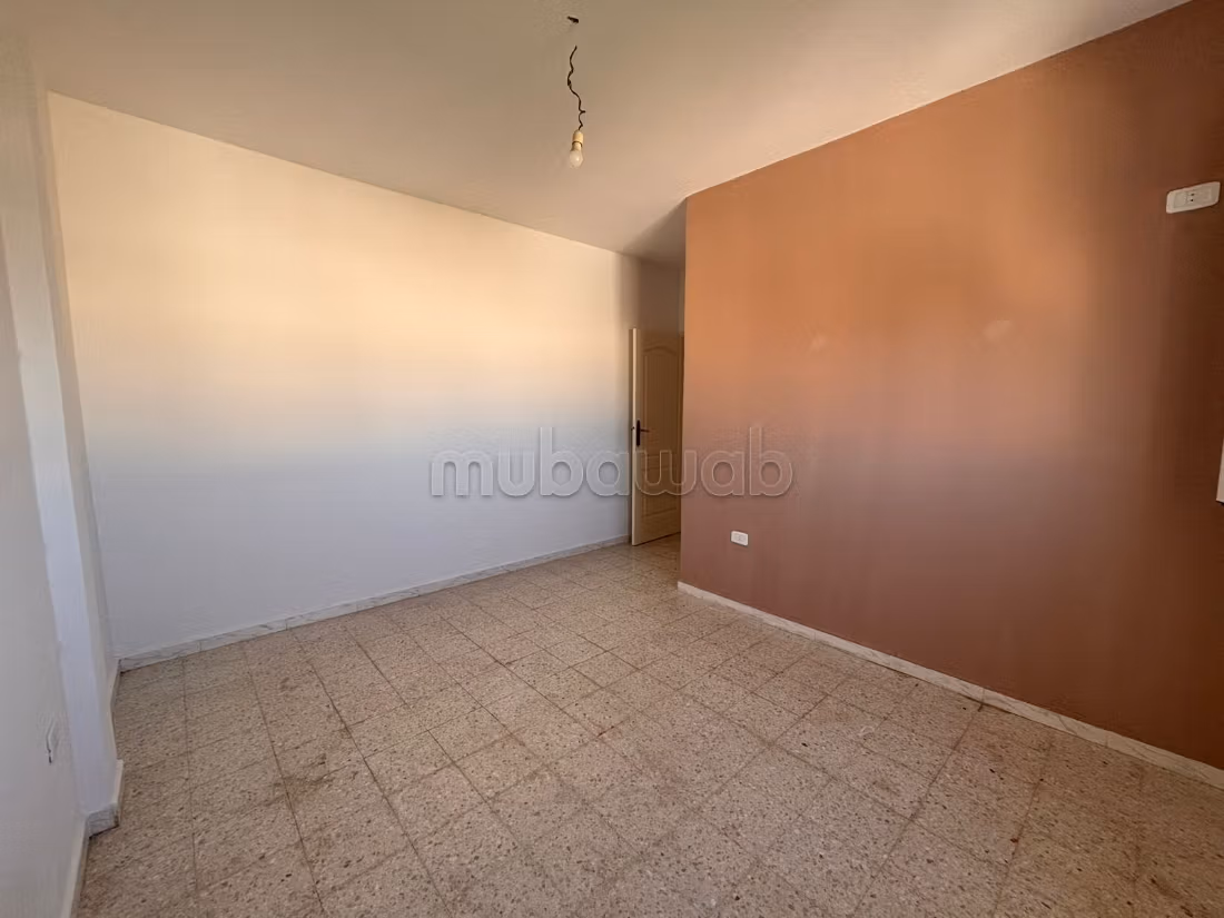 IN AFFITTO Piano di villa S2 a Boumhal