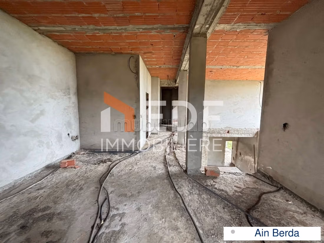 In Vendita Villa Incompleta a Ain Berda Bizerte