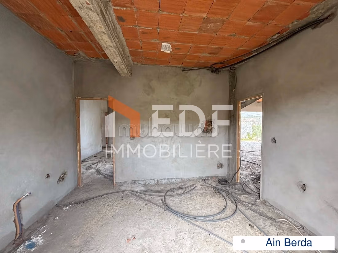 In Vendita Villa Incompleta a Ain Berda Bizerte