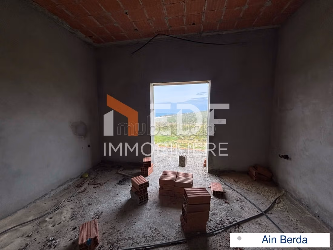 In Vendita Villa Incompleta a Ain Berda Bizerte
