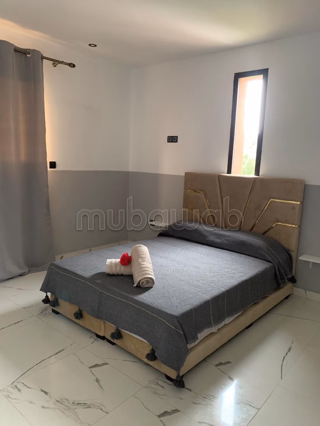 Coquette buitenvilla met titel te koop