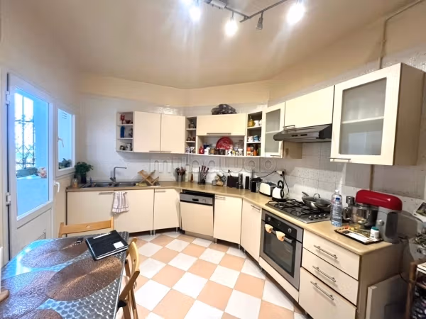 A VENDRE Appartement S2 à Ezzahra