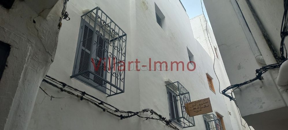 Riad moderne titré divisé en 3 appartements