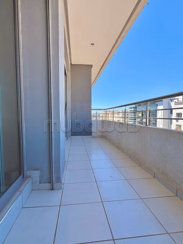 Appartamento in affitto a Les Hôpitaux. Superficie 50 m². Porta blindata, servizio di sicurezza