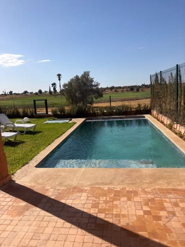 Villa nuova mai abitata con vista libera sul golf