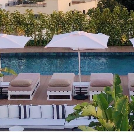 شقة رائعة للايجار بحي النخيل. 2 غرف. مفروشة