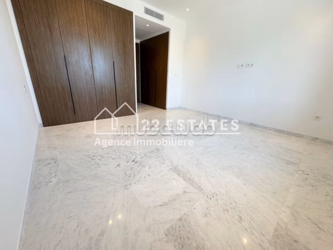Appartamento S3 nuovo con vista mare a La Marsa
