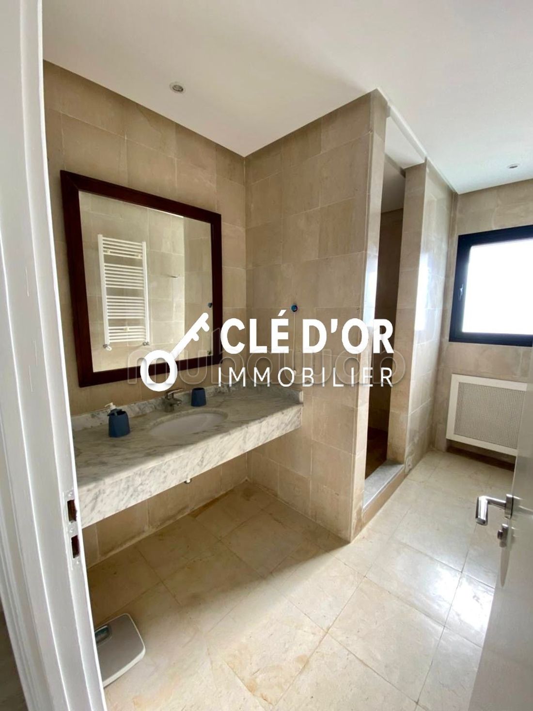 Villa S4 con piscina in affitto a Gammarth