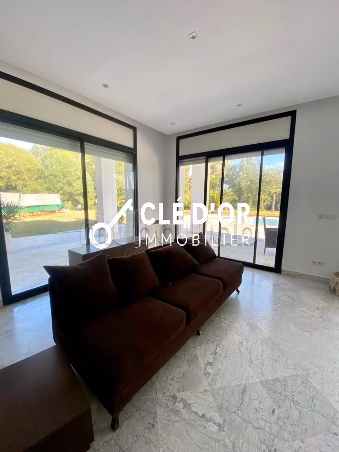 Villa S4 avec piscine a louer a Gammarth
