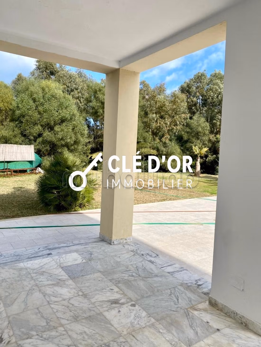 Villa S4 avec piscine a louer a Gammarth