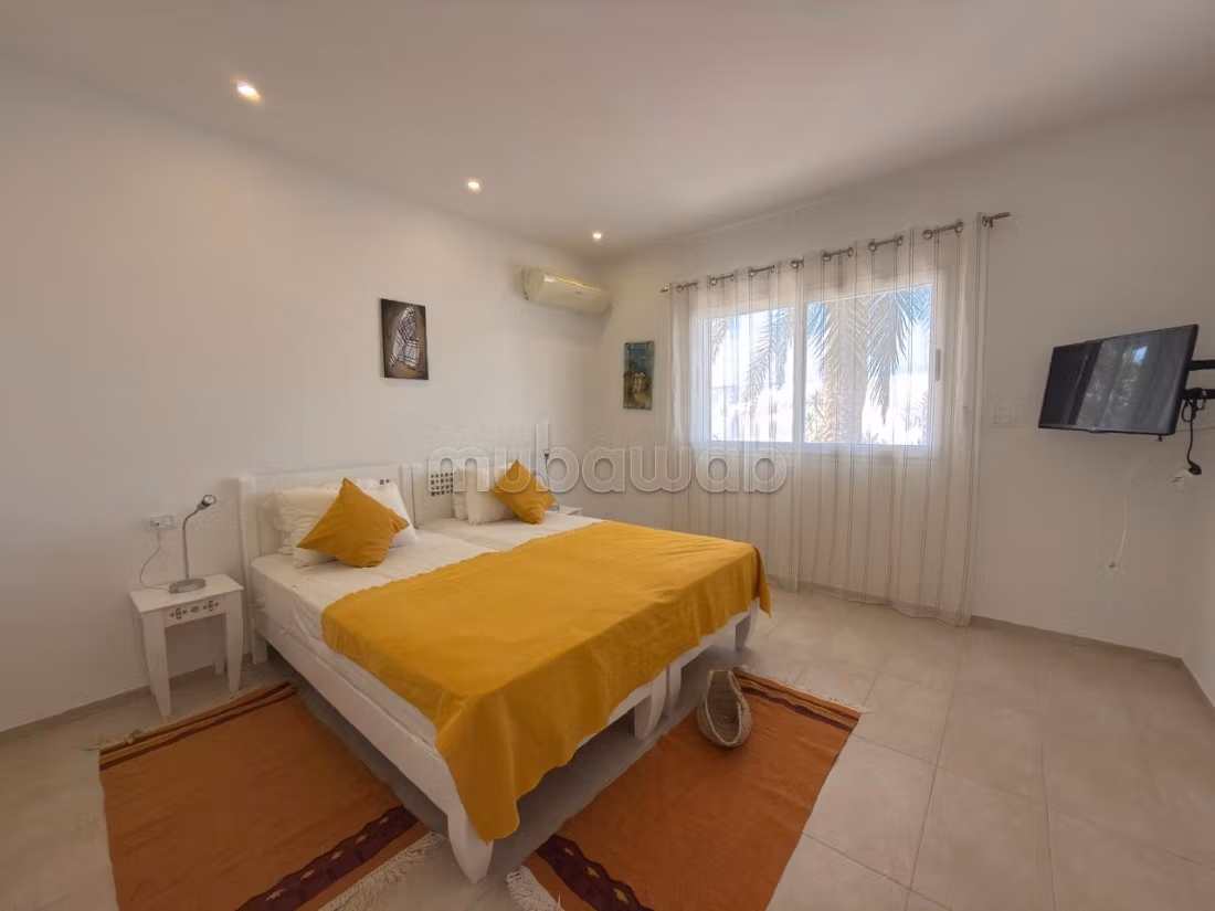 Villa Style Djerbien Contemporary with Pool