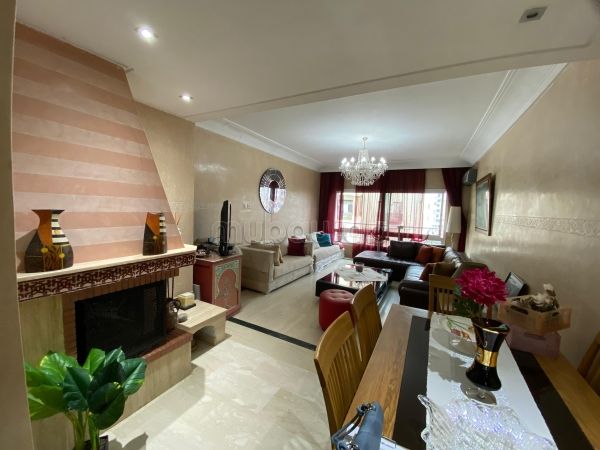 Appartamento in vendita a Racine. 3 belle camere da letto. Posto auto e ascensore