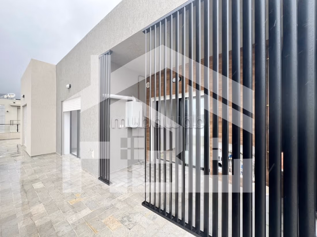 For rent S2 of 80m with terrace of 100m in Chotrana 1