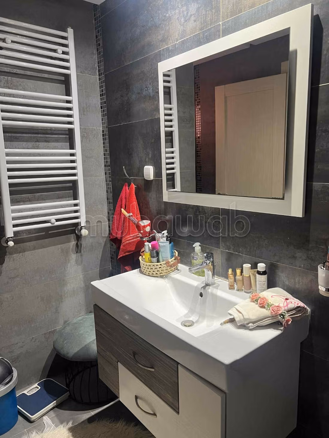 Bel appartement en location à La Soukra. 2 chambres. Meublé