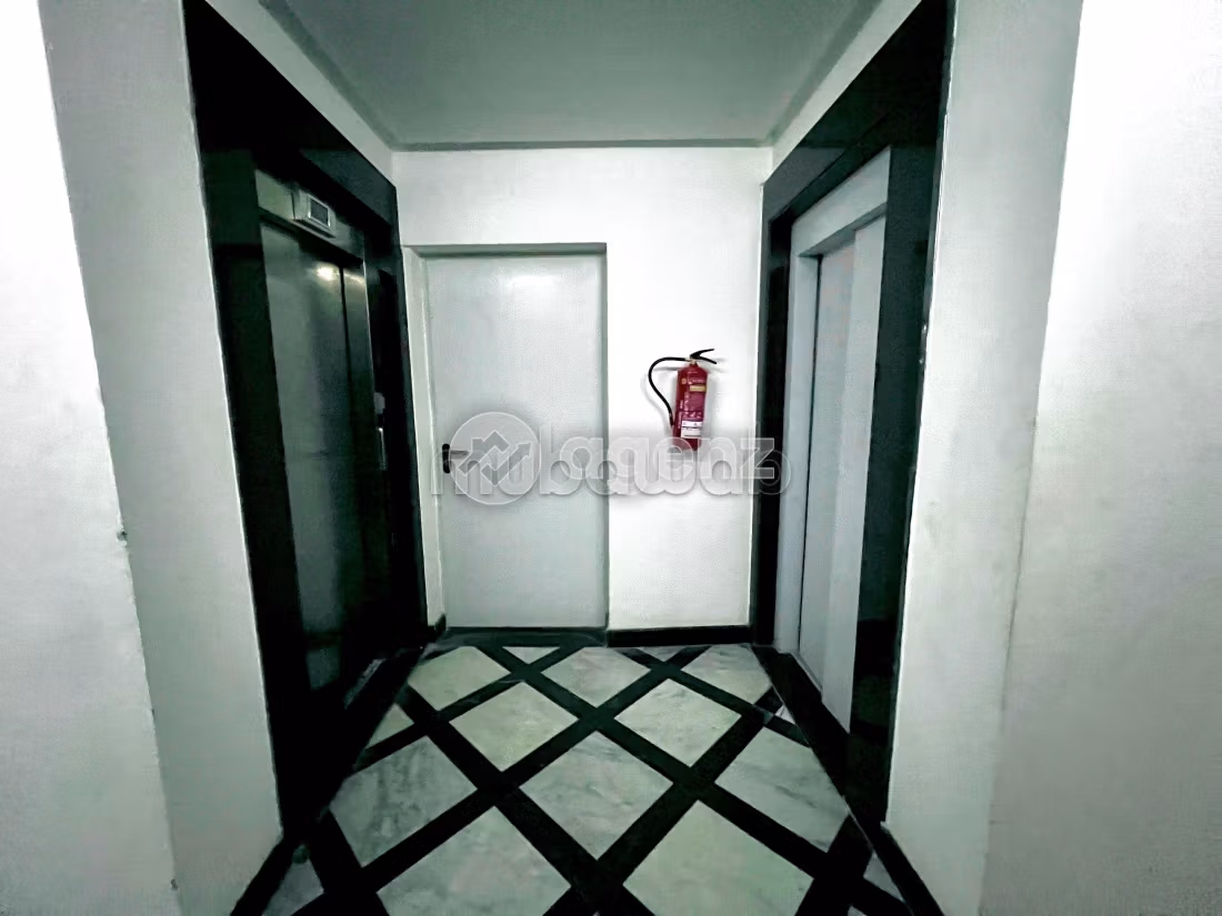 مكتب للبيع 30 م² آخر دار بوزازا