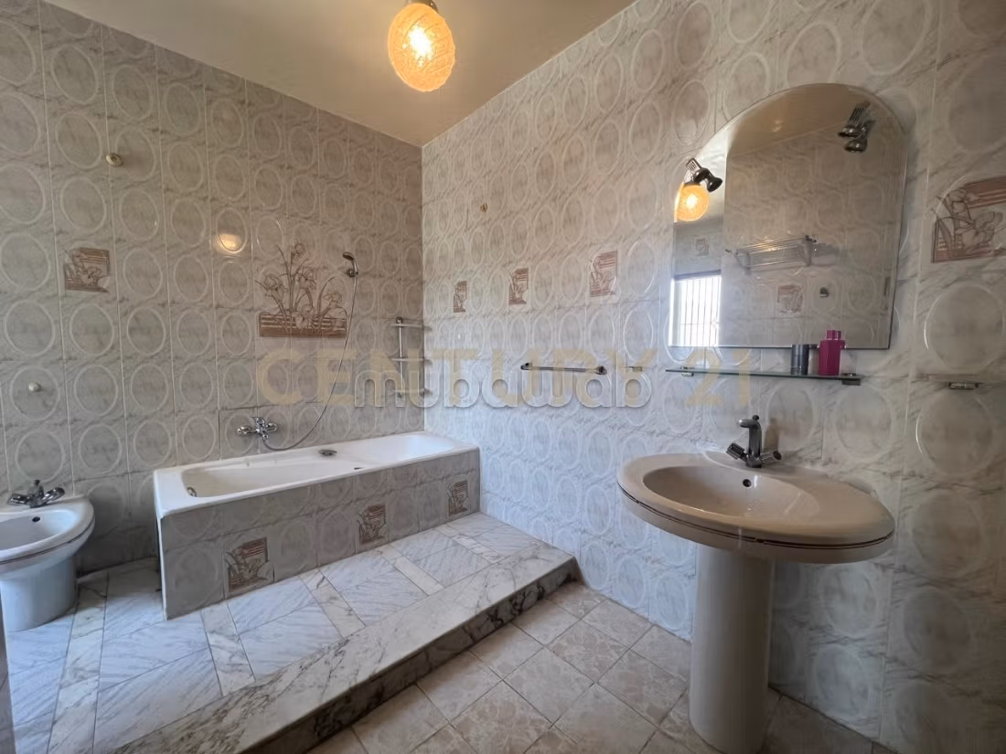 A vendre Villa s6 à ennasr 1