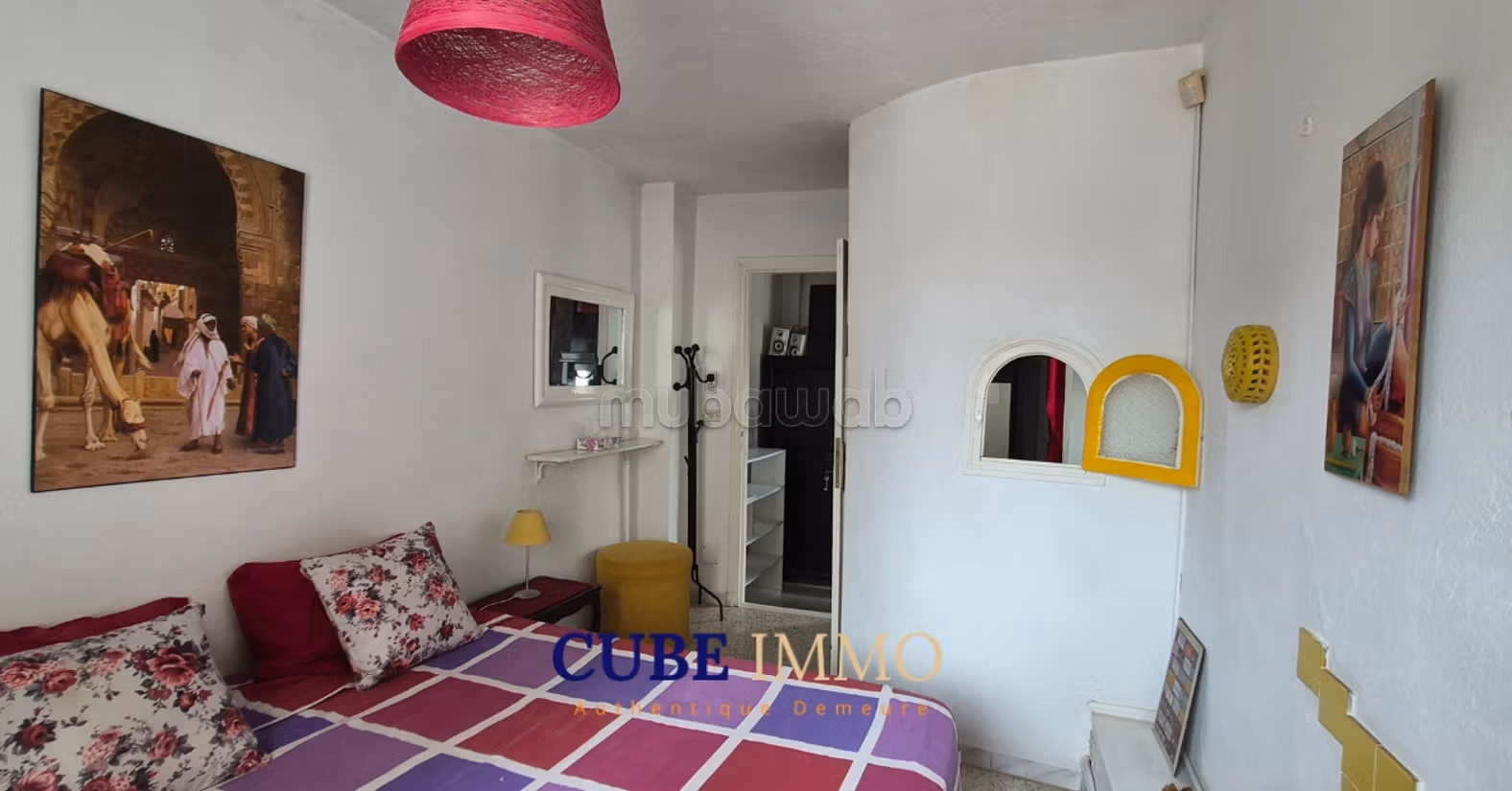 Piccolo duplex arredato con terrazza vicino al mare