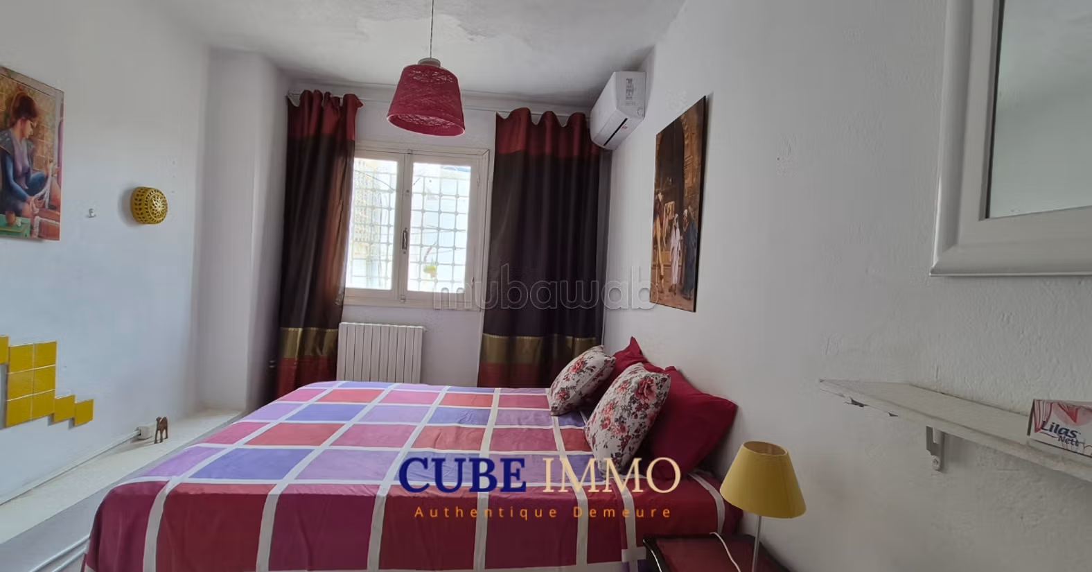 Piccolo duplex arredato con terrazza vicino al mare