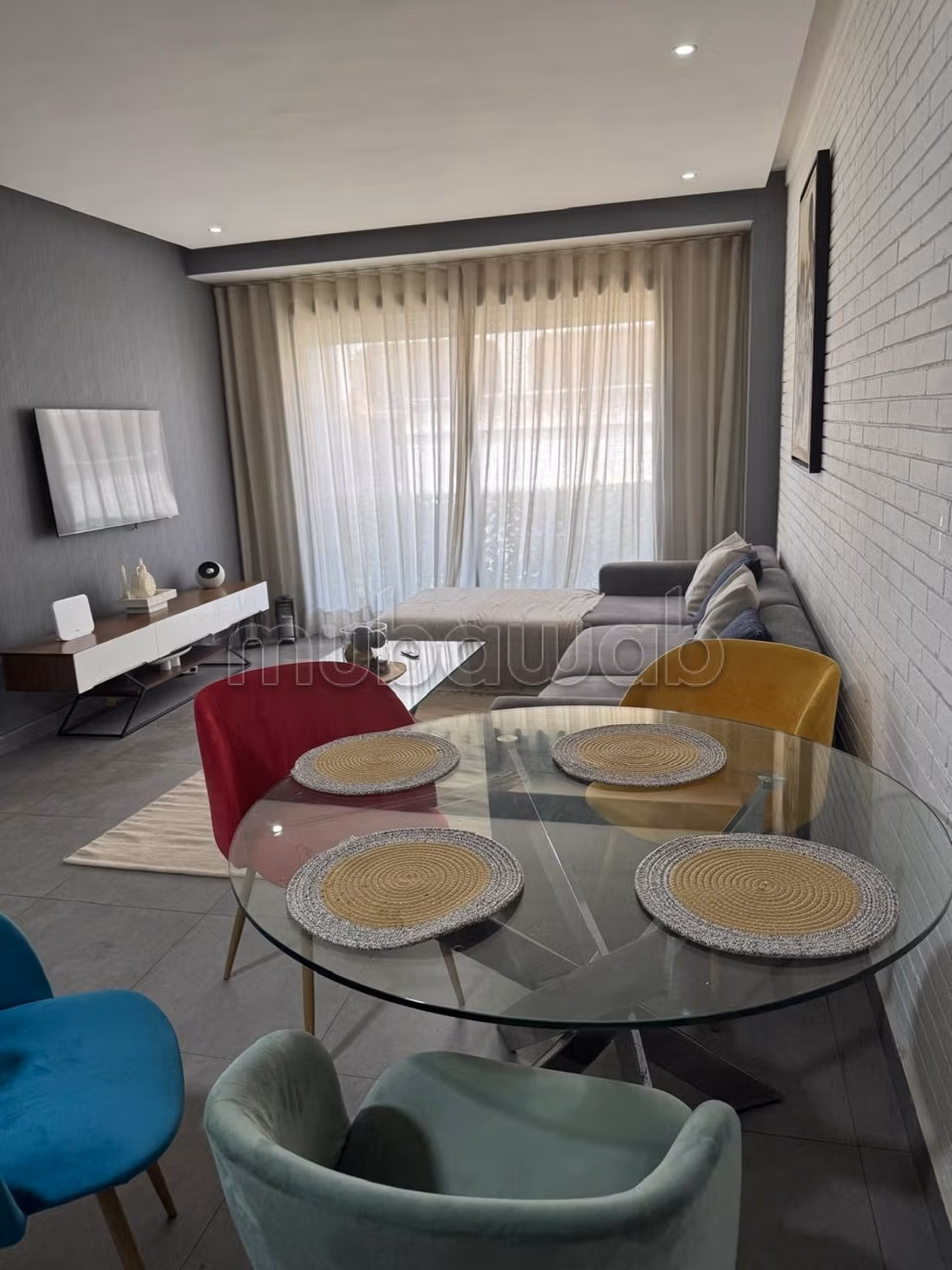Studio arredato con terrazza di 60m2 a RACINE