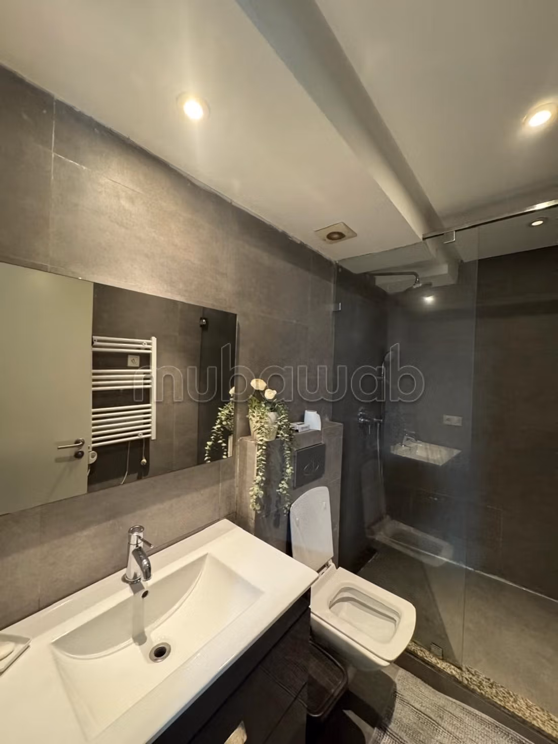 Studio arredato con terrazza di 60m2 a RACINE