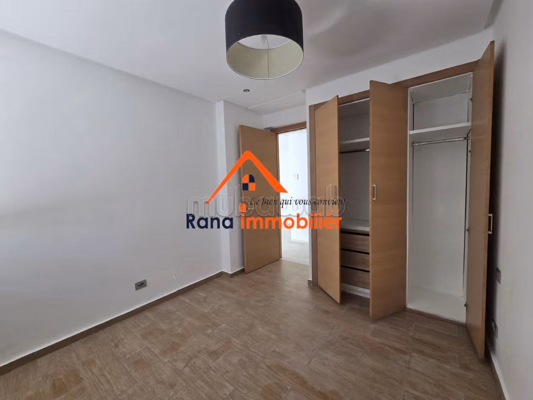 Empty apartment for rent in Hay Riad Prestigia