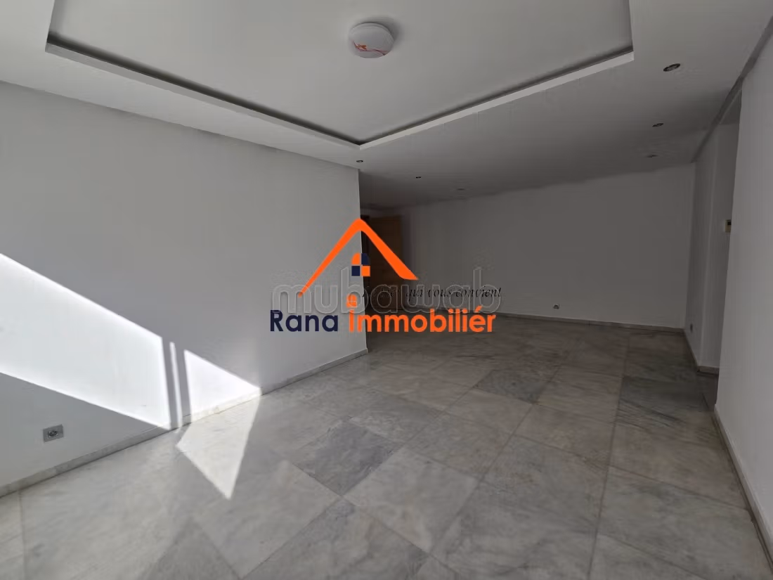 Empty apartment for rent in Hay Riad Prestigia