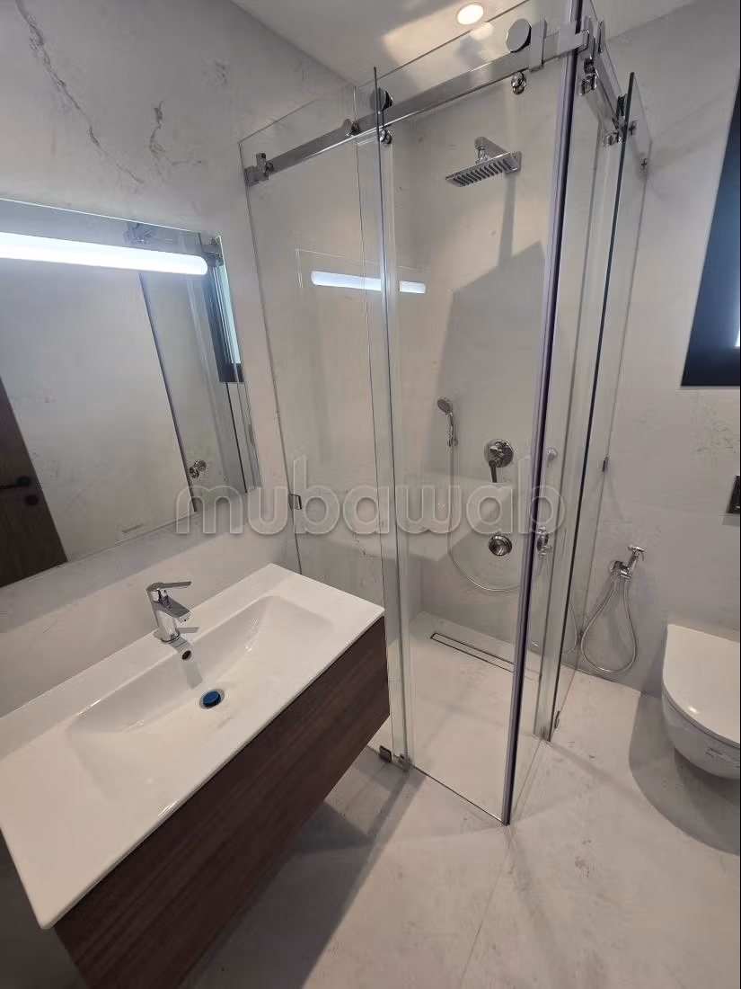 Appartamento con vista mare in affitto