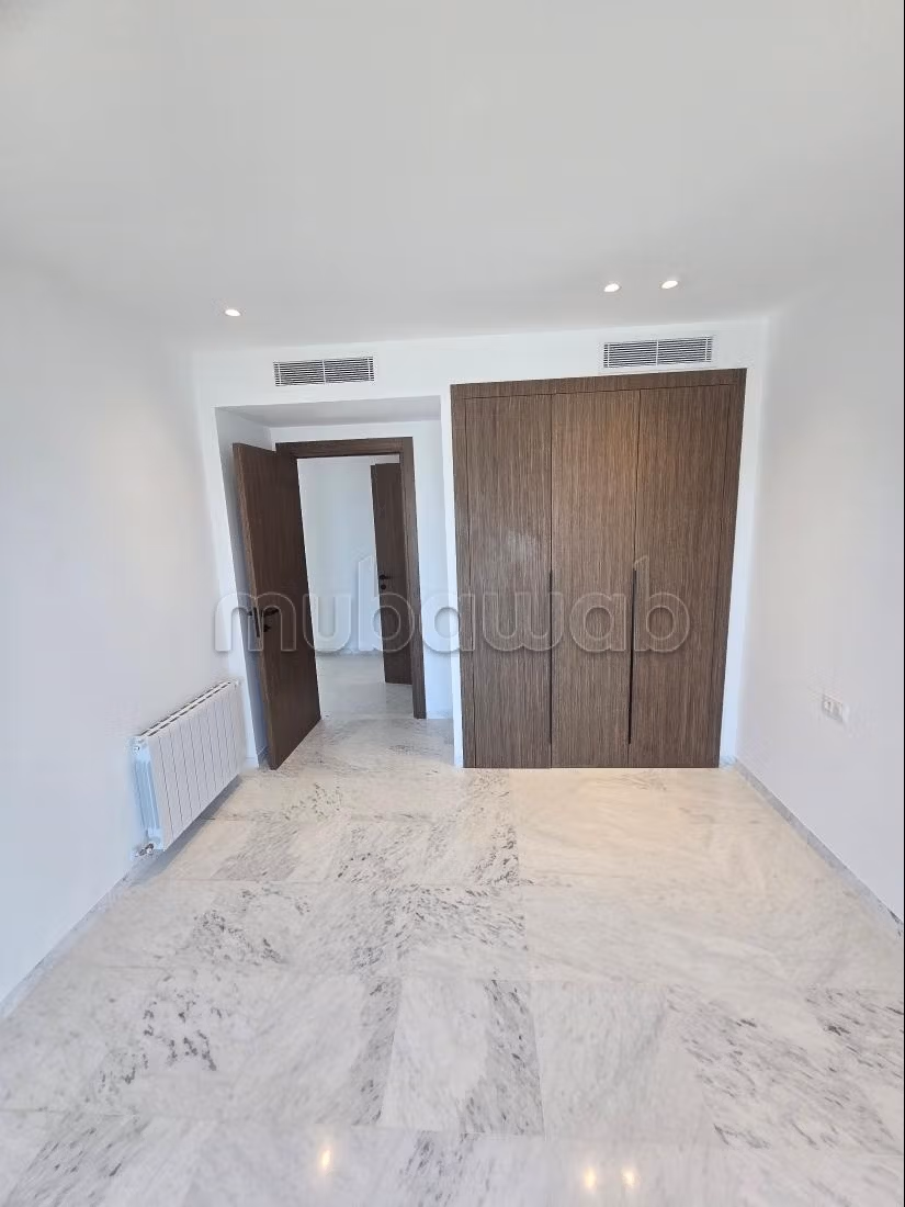 Appartamento con vista mare in affitto