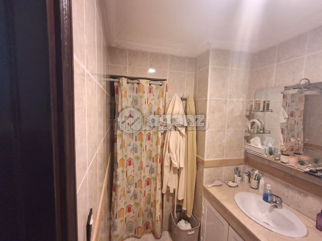 Appartement à vendre 106 m², 2 chambres Bir Chifa Tanger