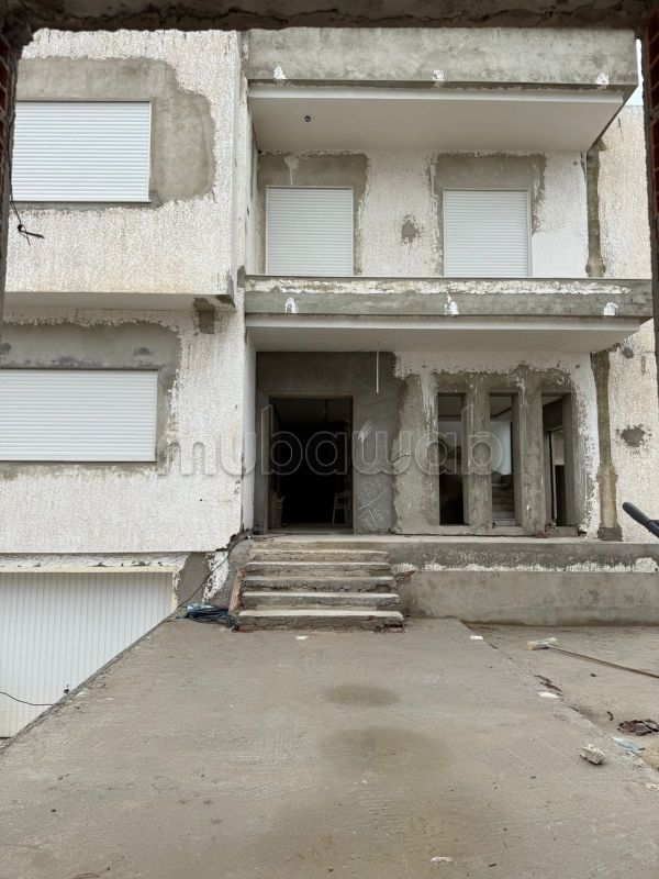 Villa in vendita - El Ghazela